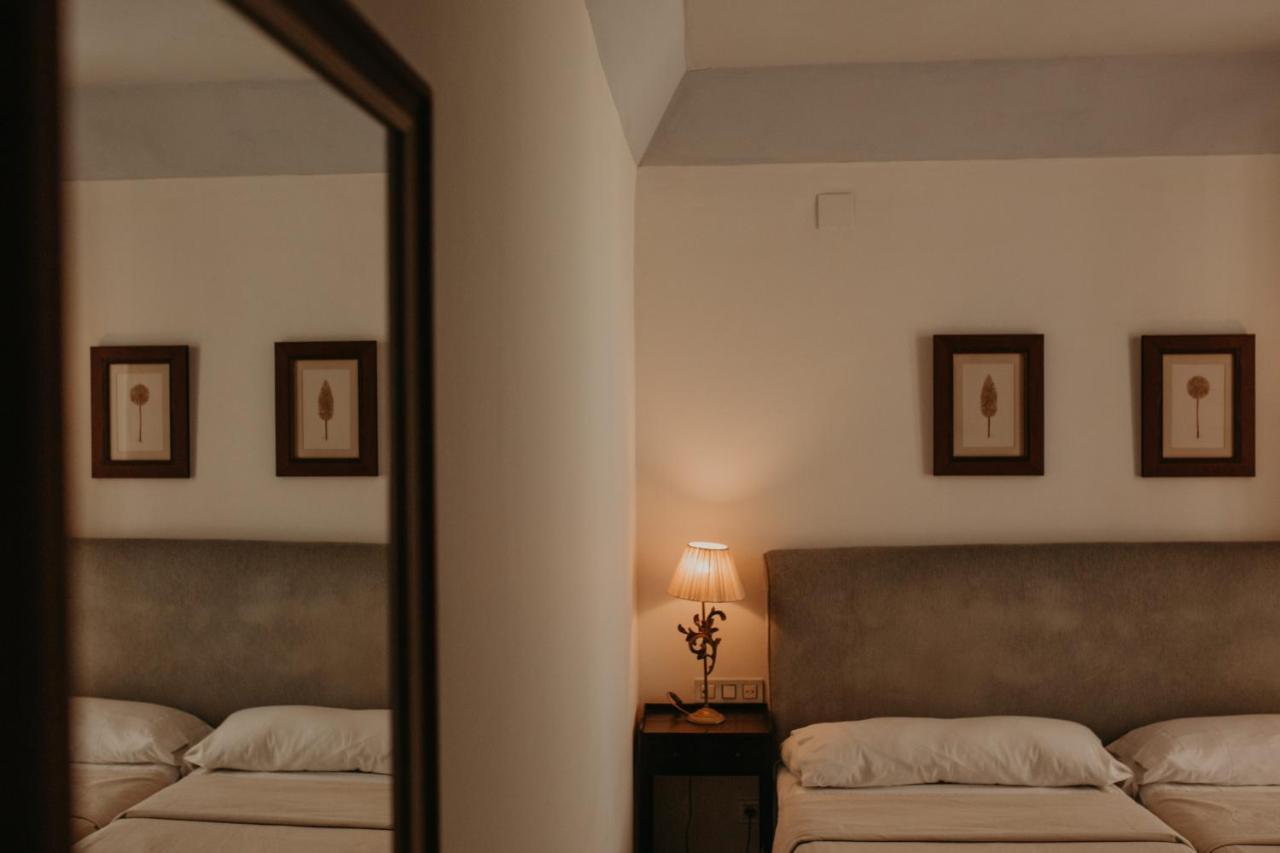 Hotel Posada De Valdezufre 아레세나 외부 사진