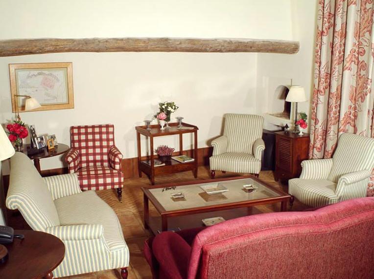 Hotel Posada De Valdezufre 아레세나 객실 사진